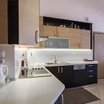 Διαμέρισμα Seafront With Loft Bed *